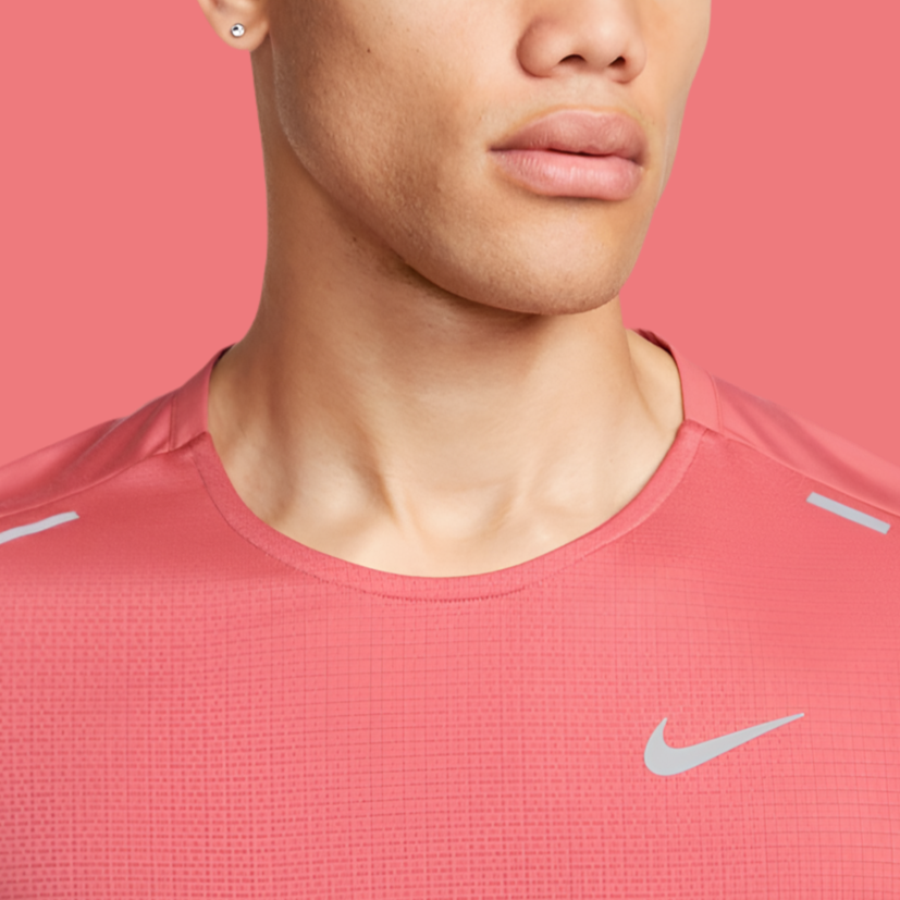 T-shirt Nike Rise 365