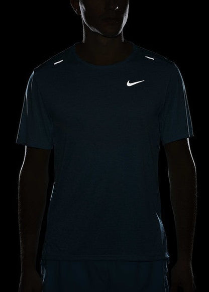 T-shirt Nike Rise 365